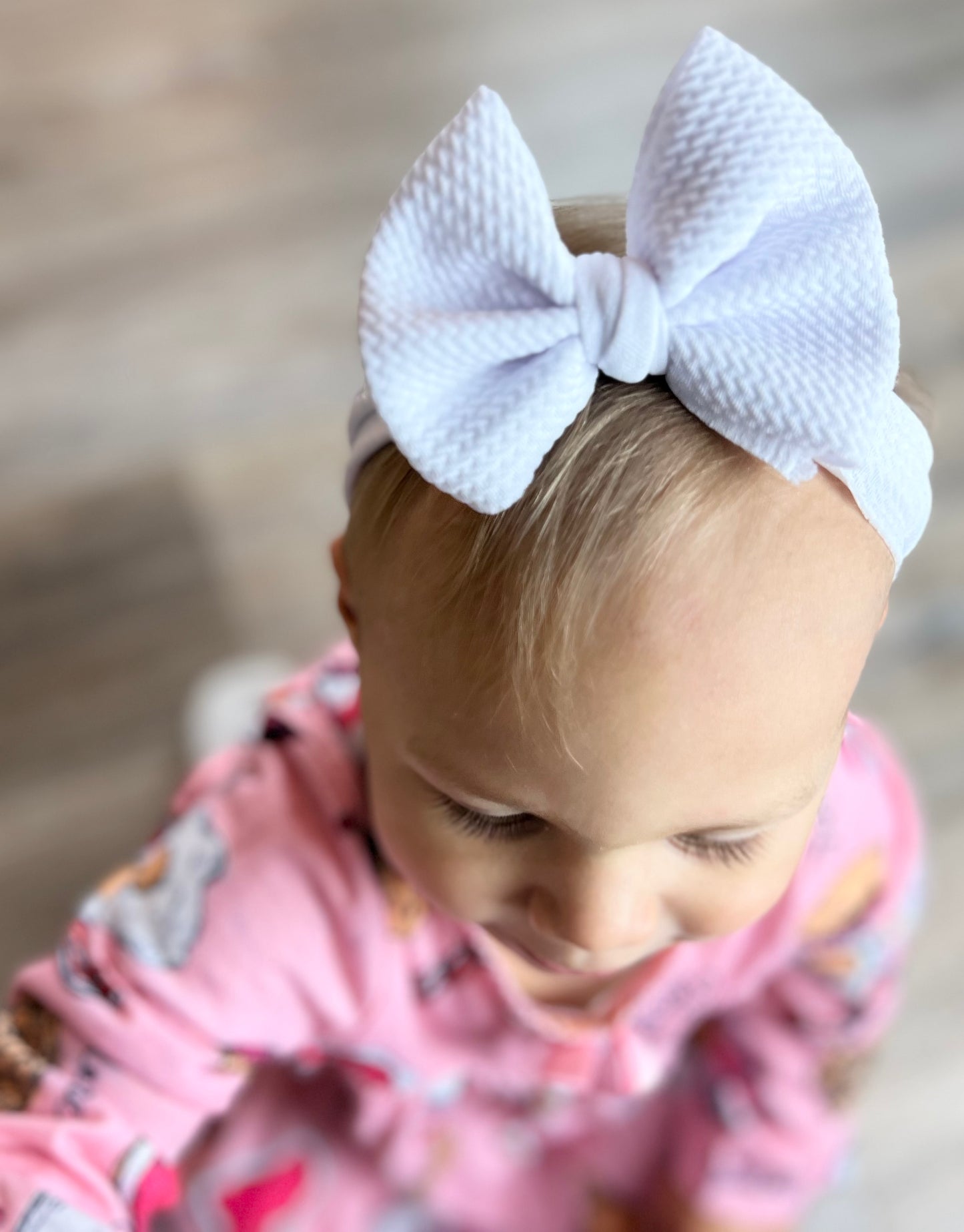 Solid Baby Headwrap Bow (White)