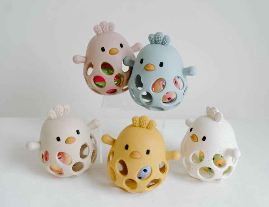 Clucky Chew Buddy (Beige)