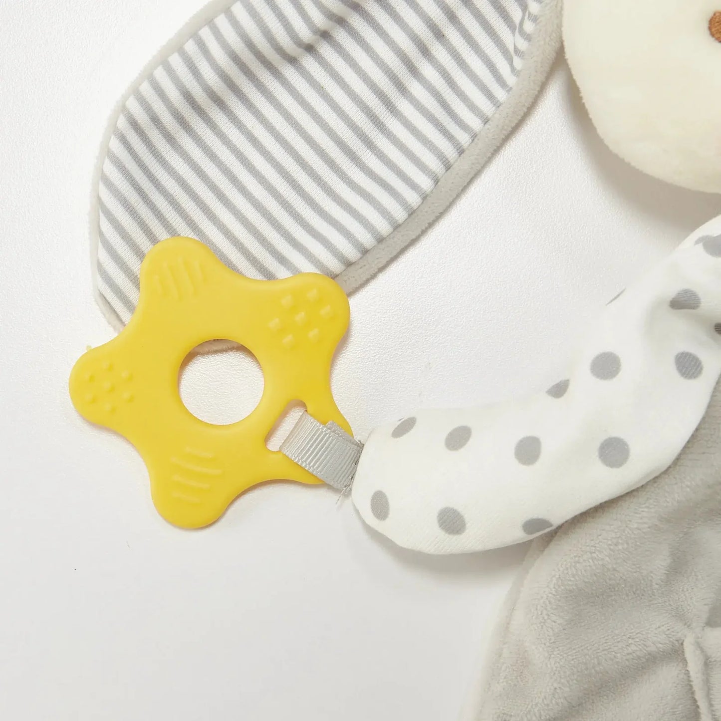 Bloom's Activity Toy: Bunnies By The Bay